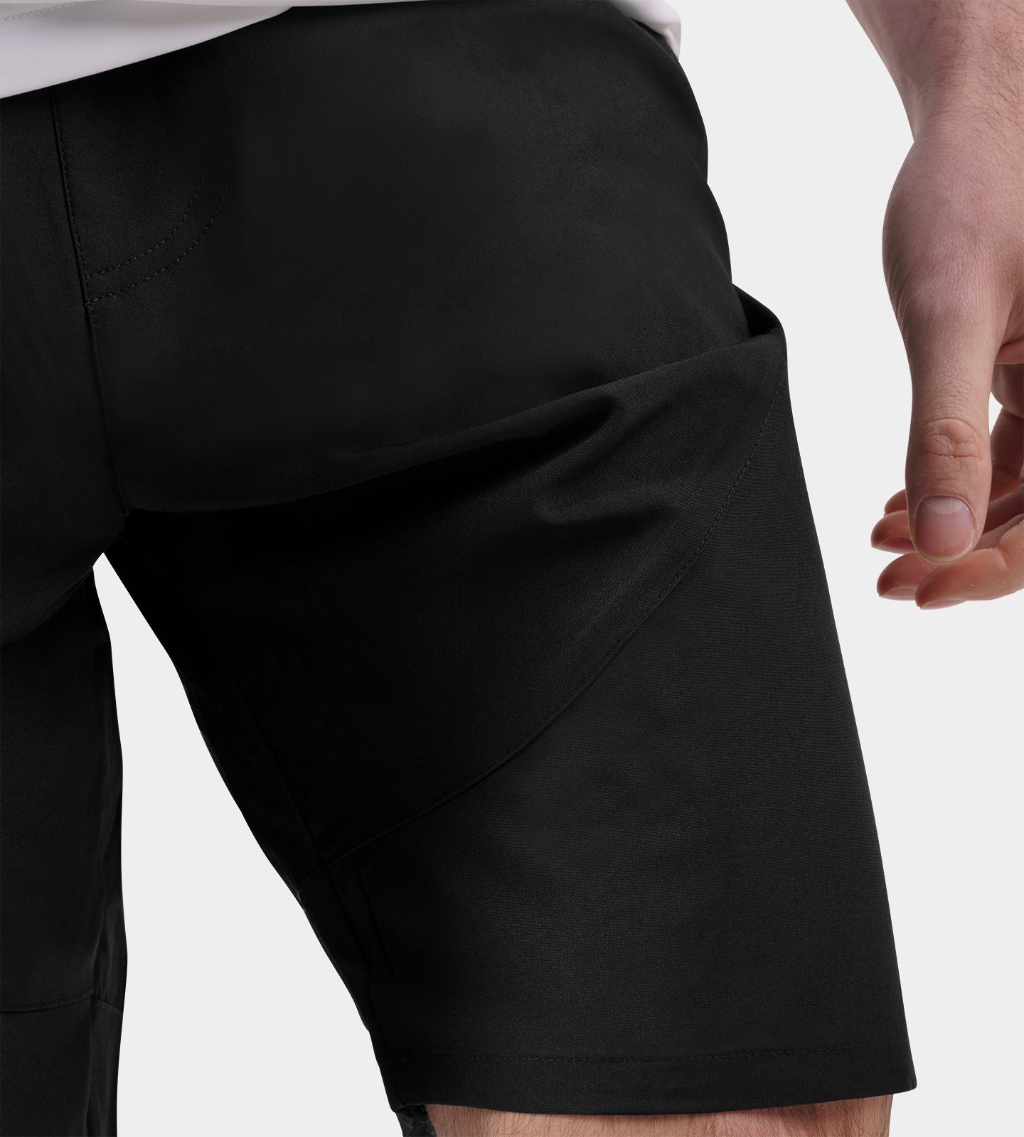 LUXE Schwarze Capri