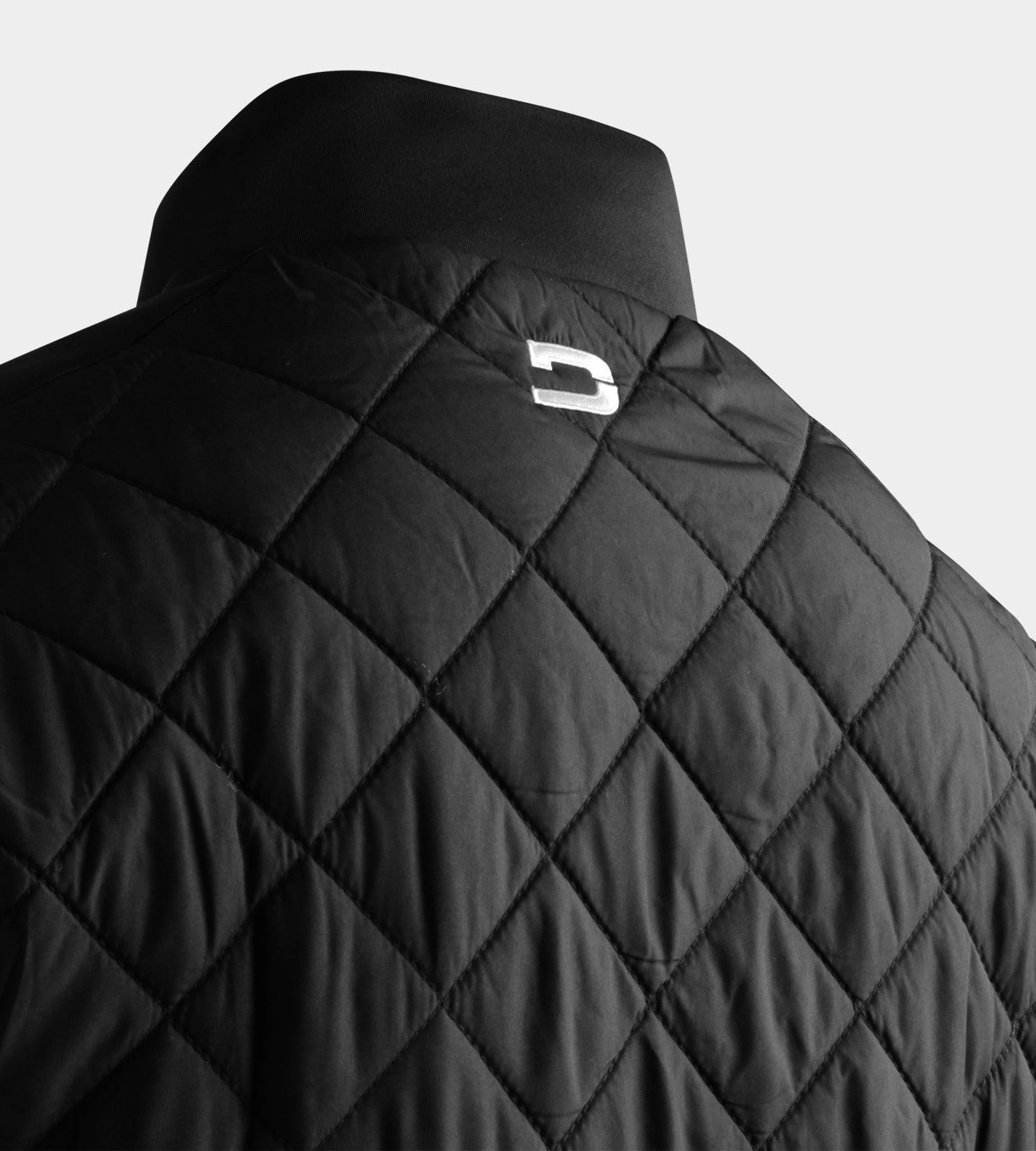 VARENO LOCHWOOD Schwarze Jacke